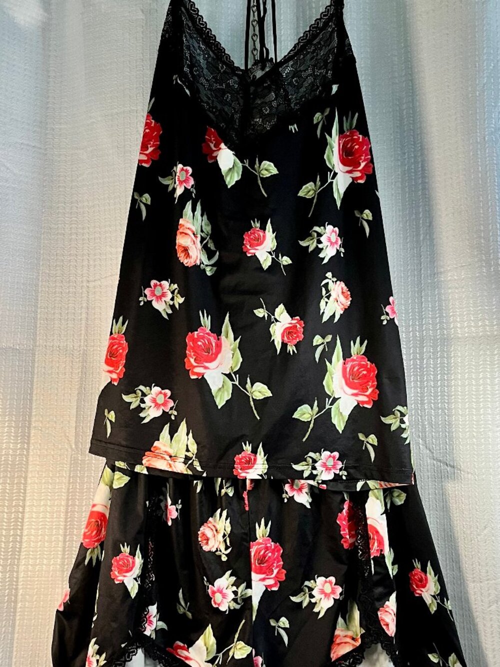 Vintage Black Rose Print Satin-Style Camisole and Shorts Pajama Set size 4X